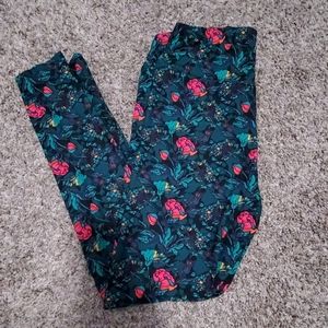 LuLaRoe Tall & Curvy Legging NWOT